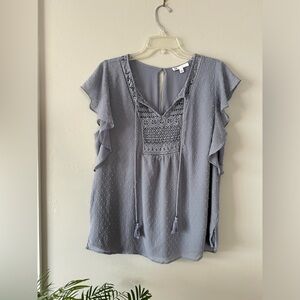 DR2 Women’s Periwinkle Blouse in size L